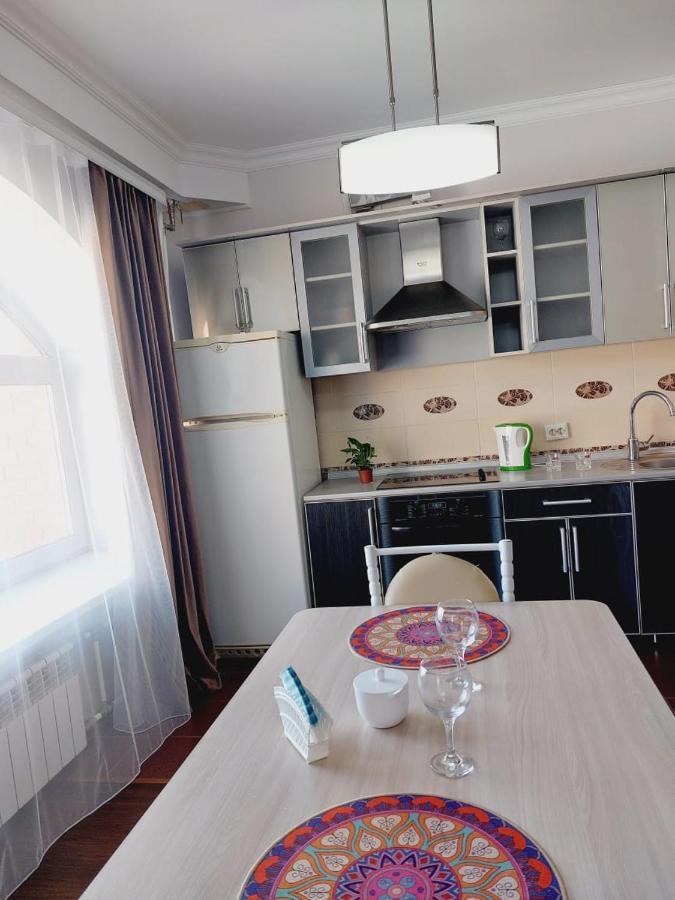 Квартира На Плазе Aktobe Eksteriør bilde